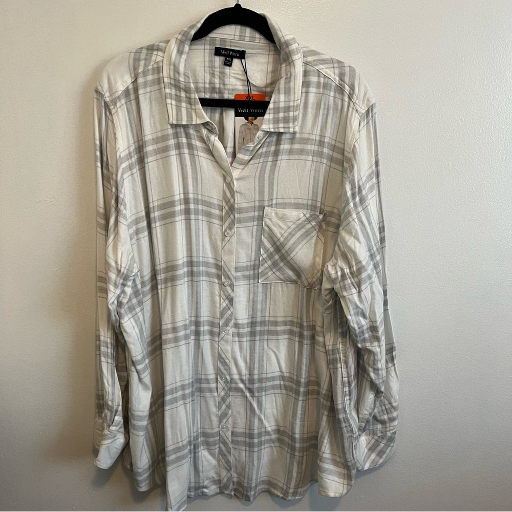 Women’s White and Gray Plaid Shirt